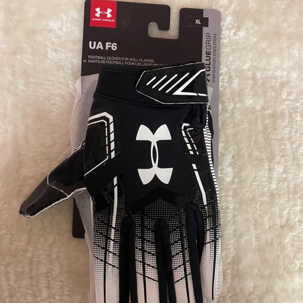 Under Armour F6 Football Gloves (Size XL)